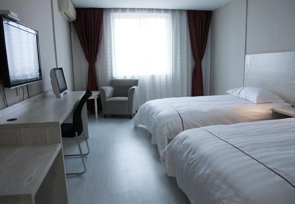 Huzhou Youyou Holiday Hotel 南浔 外观 照片